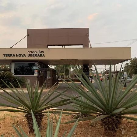 Casa De Temporada Uberaba Mg Villa Exteriör bild